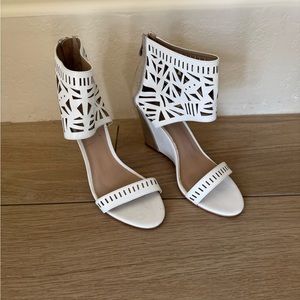 Nicole miller heels sz 10